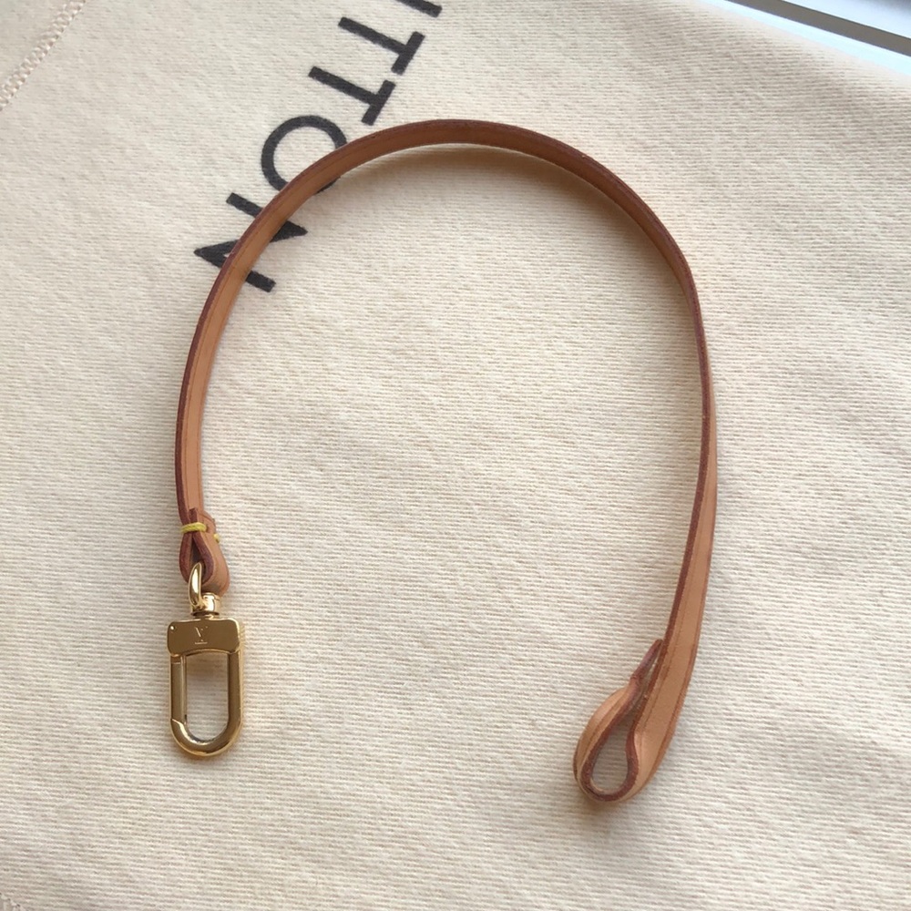 🌸🌸 Louis Vuitton 🌸🌸 Vachetta strap for small pouch